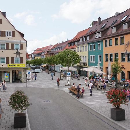 Apartment Fuer 6 Crailsheim Zentrum Netflix 300 Mbit Wlan Luaran gambar