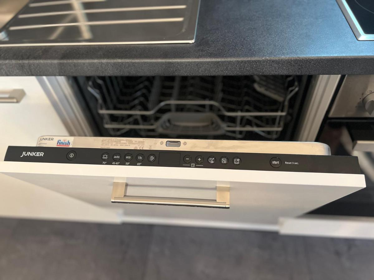 Apartment Fuer 6 Crailsheim Zentrum Netflix 300 Mbit Wlan Luaran gambar