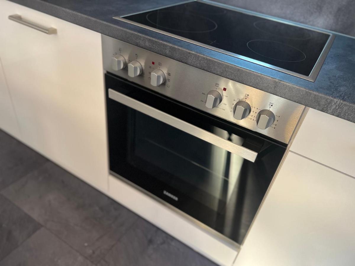 Apartment Fuer 6 Crailsheim Zentrum Netflix 300 Mbit Wlan Luaran gambar