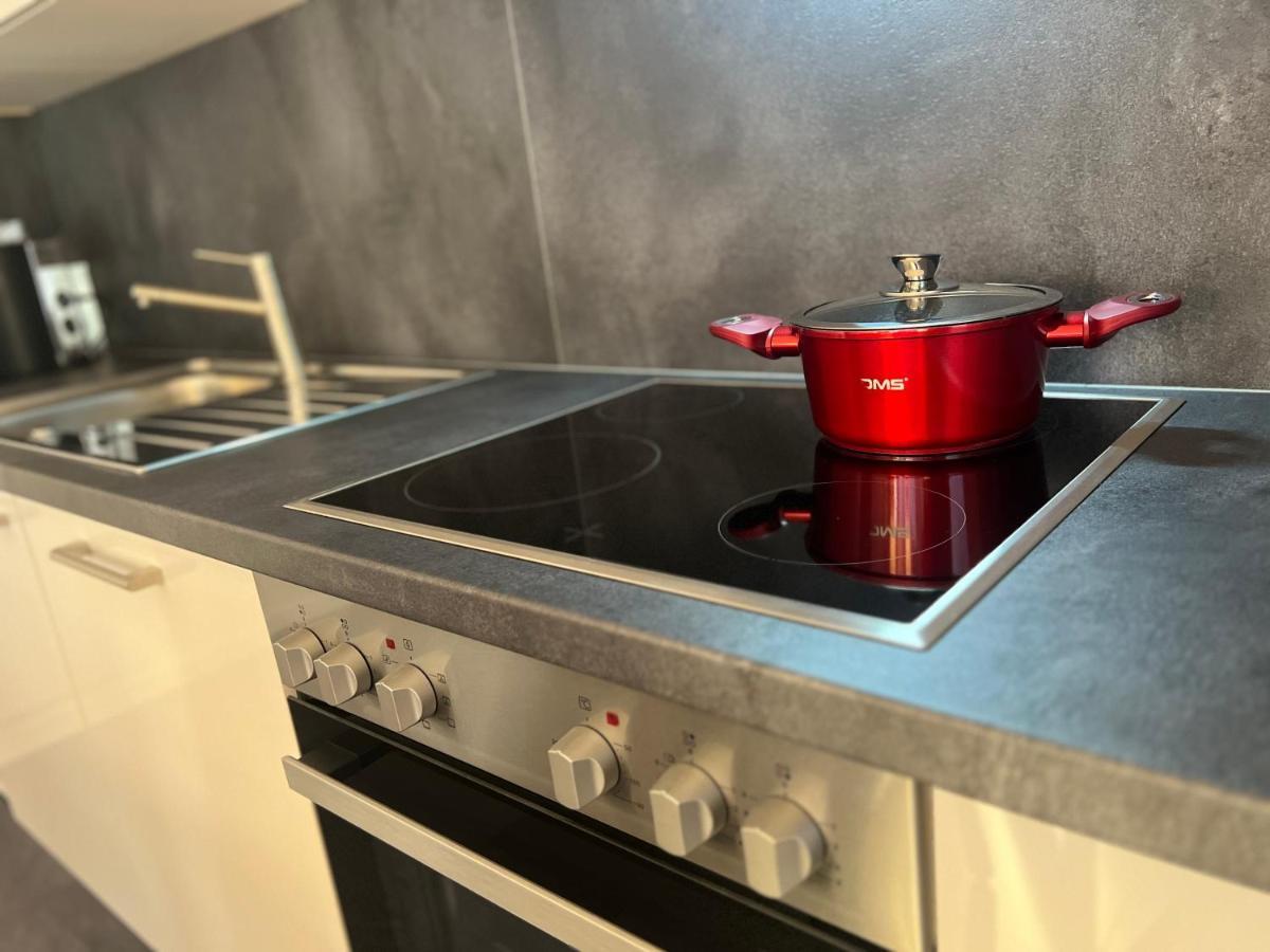 Apartment Fuer 6 Crailsheim Zentrum Netflix 300 Mbit Wlan Luaran gambar