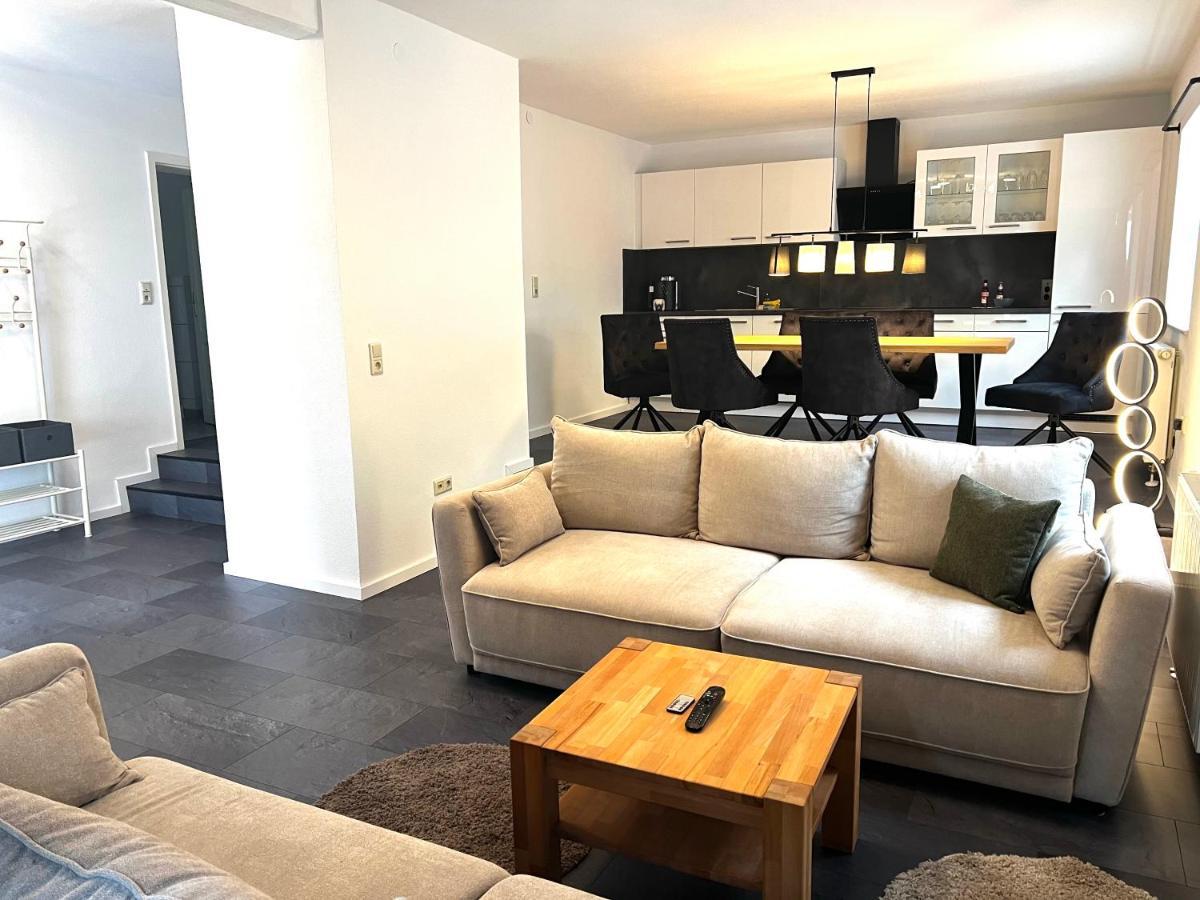 Apartment Fuer 6 Crailsheim Zentrum Netflix 300 Mbit Wlan Luaran gambar