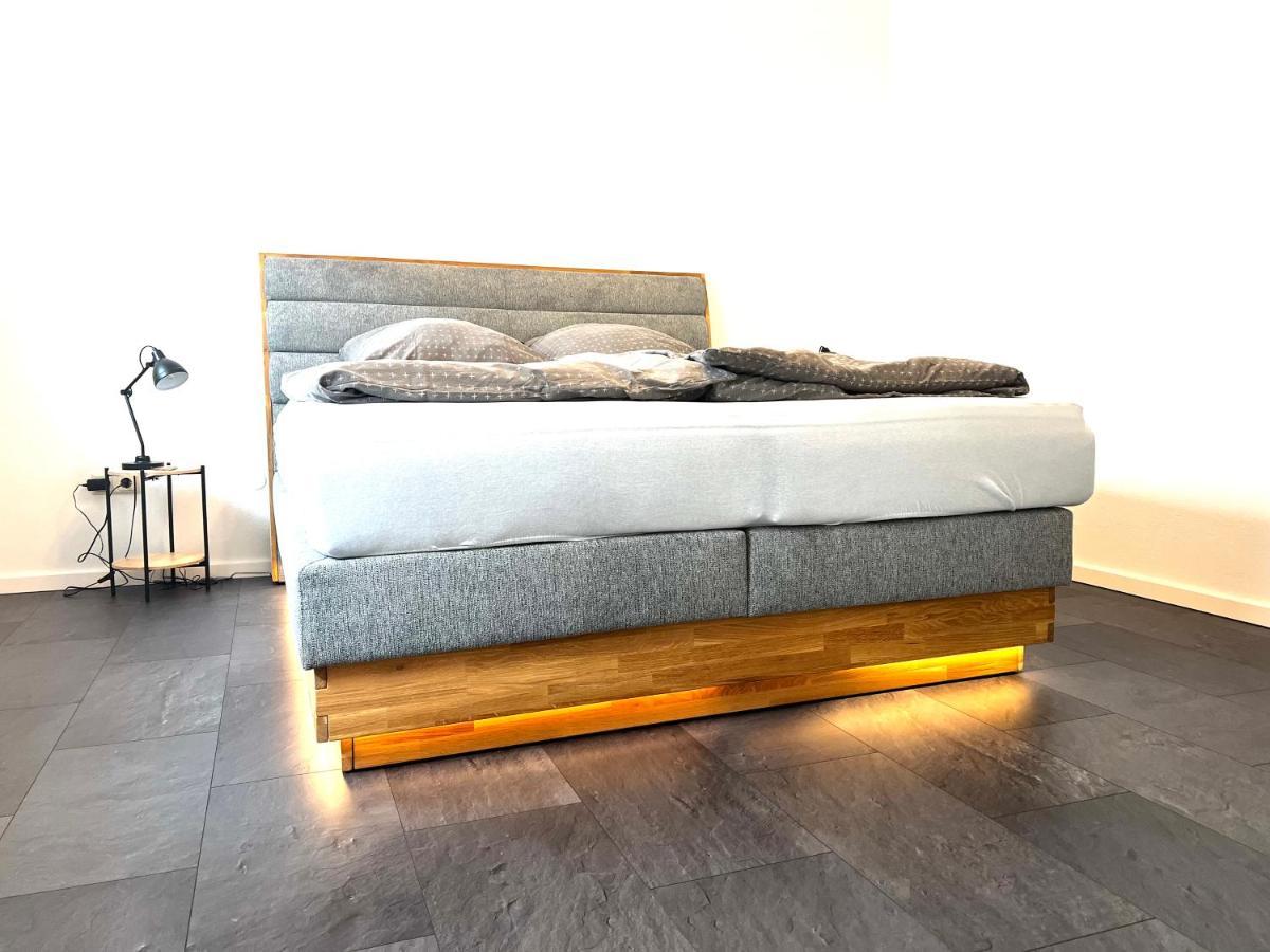Apartment Fuer 6 Crailsheim Zentrum Netflix 300 Mbit Wlan Luaran gambar